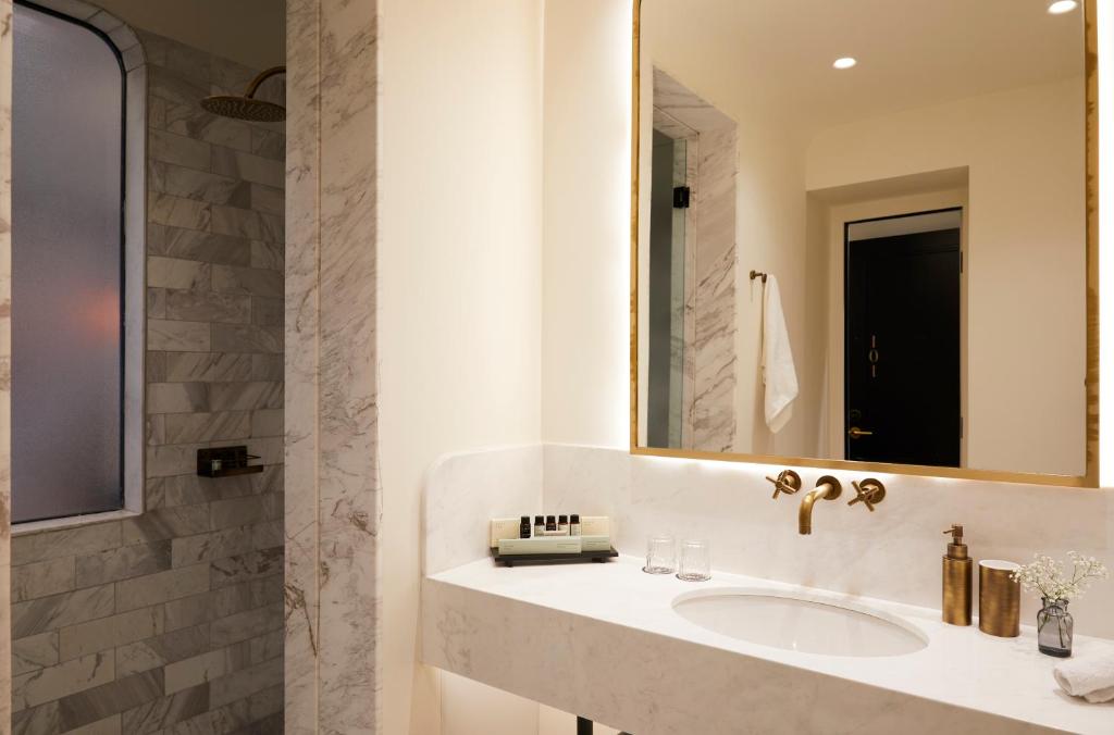 Villa Brown Ermou, a member of Brown Hotels - Resim 33