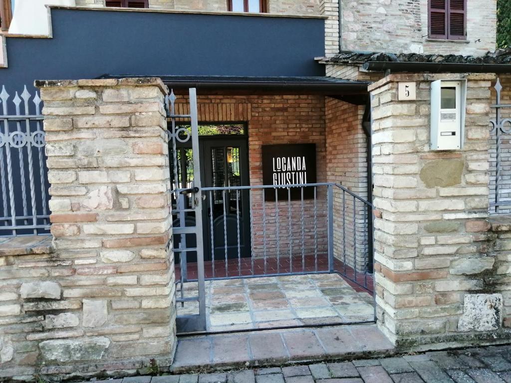 Exteriér nebo vchod ubytování Locanda Giustini