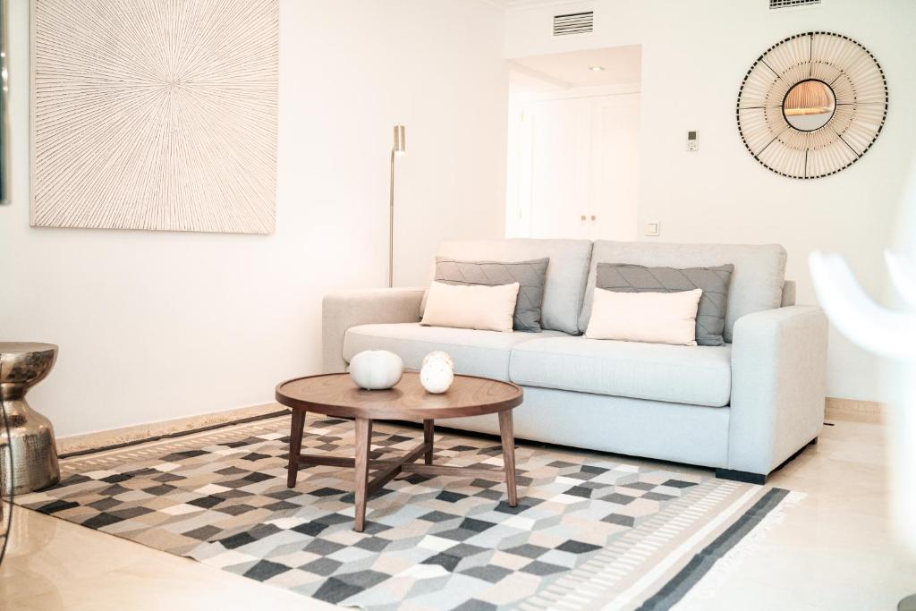 Polo Apartments 2A