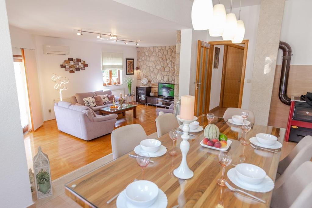 Fotografie z fotogalerie ubytování Villa Regana v destinaci Imotski