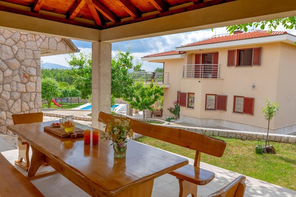Fotografie z fotogalerie ubytování Villa Regana v destinaci Imotski