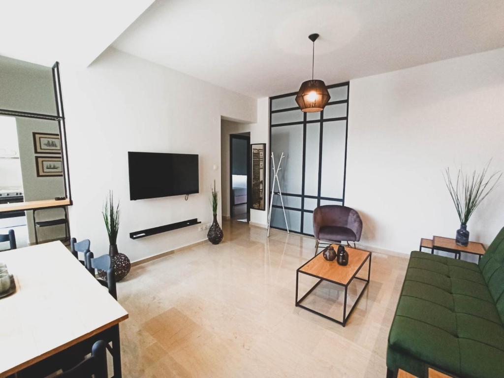 Sunlight - Volos City Center [Spacious Modern Apartments] - Apartamento De Dos Dormitorios