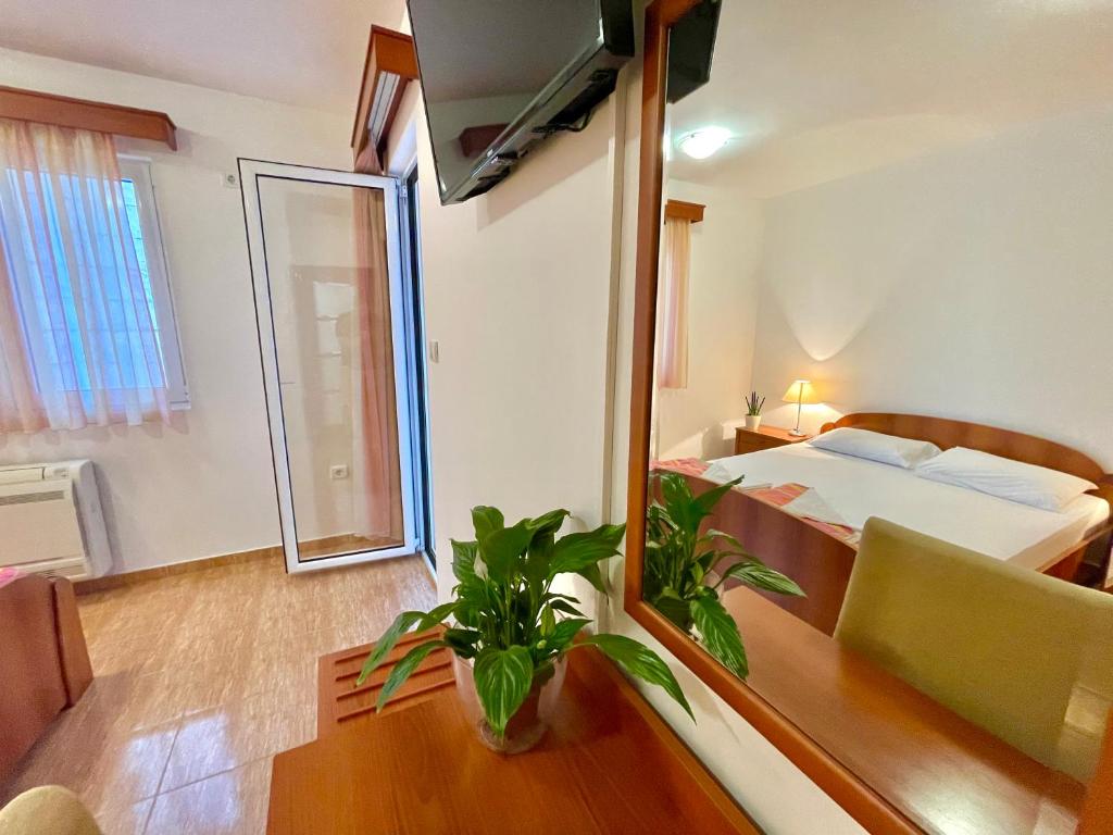 Apartments Boreta Becici - 11