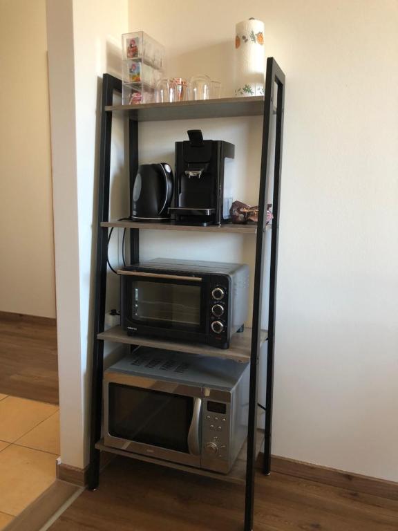 Coffee and tea making facilities at panoramasuite Turracherhöhe