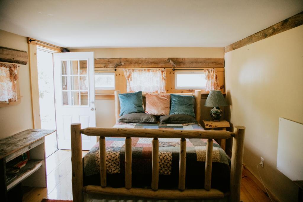 Spellbound Farm - Housity