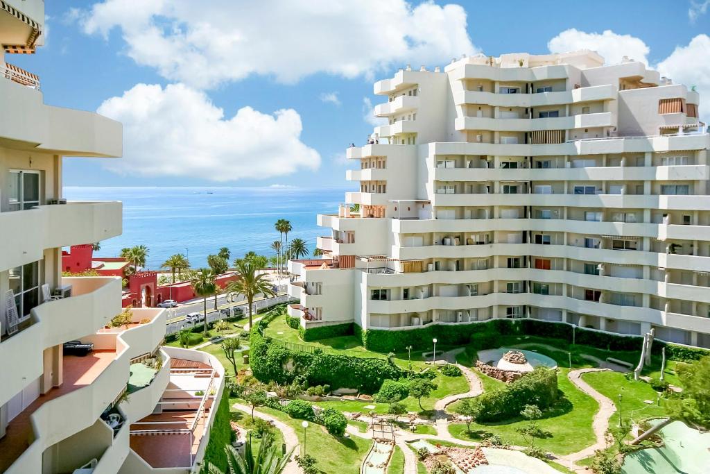 Exclusive Benalbeach Experiences, Benalmádena – Updated 2022 ...