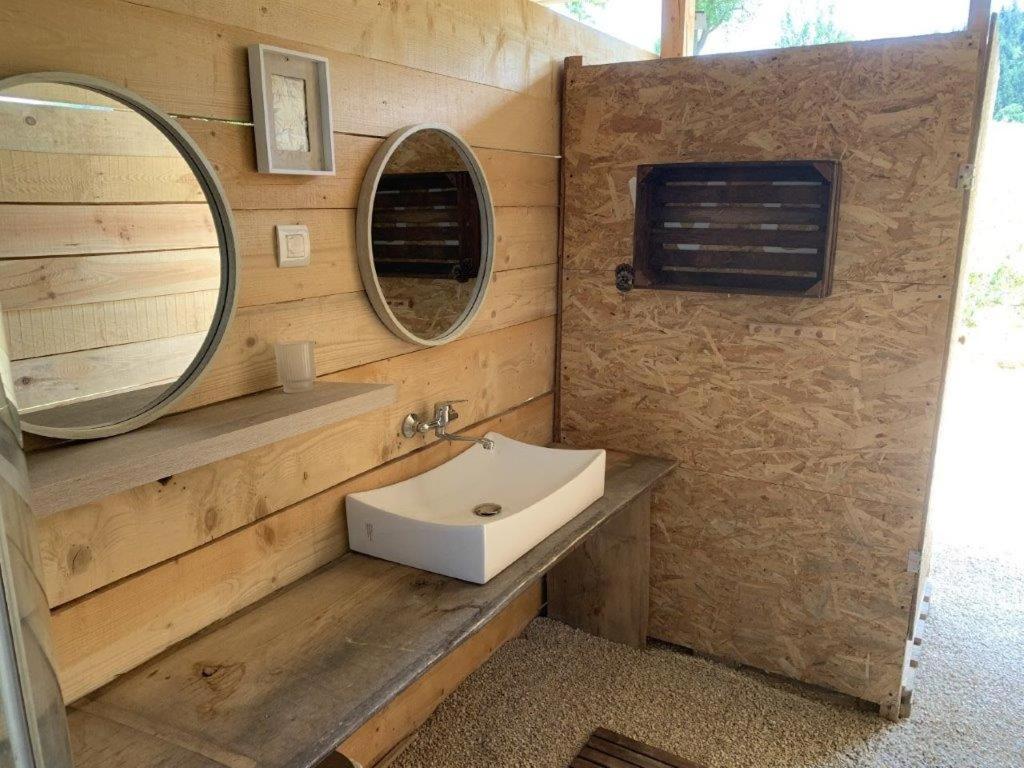 Koupelna v ubytování Hillside Bio Glamping