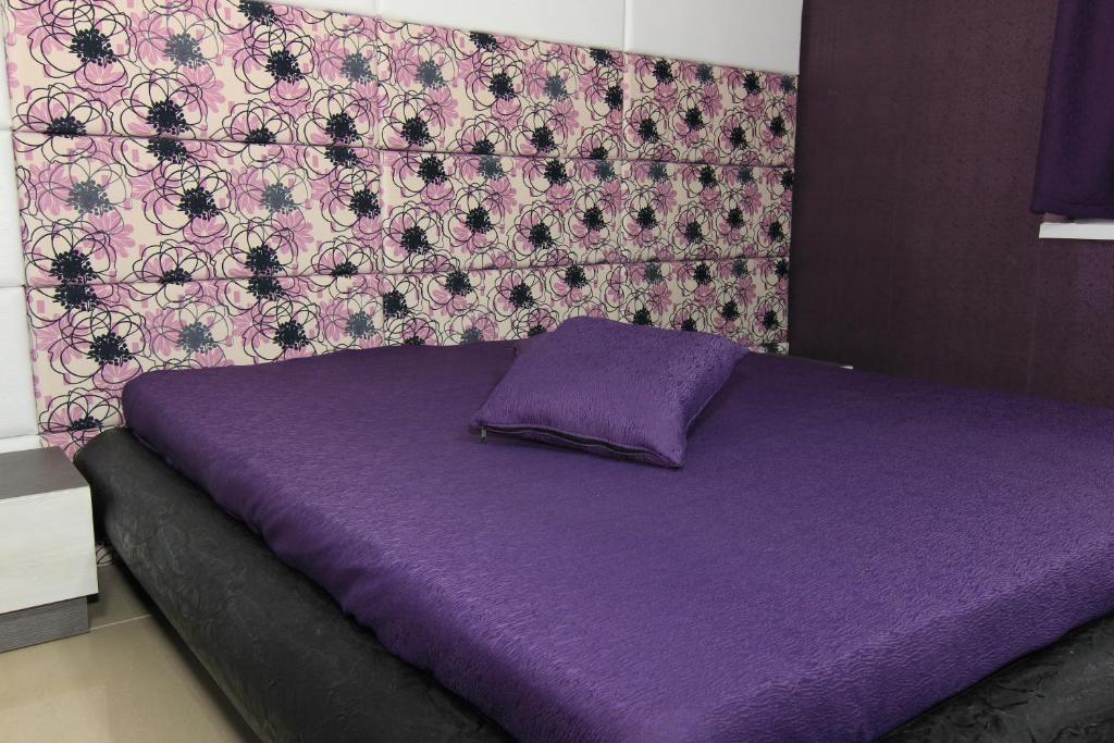 Postel nebo postele na pokoji v ubytování Bedroom Place Guest Rooms