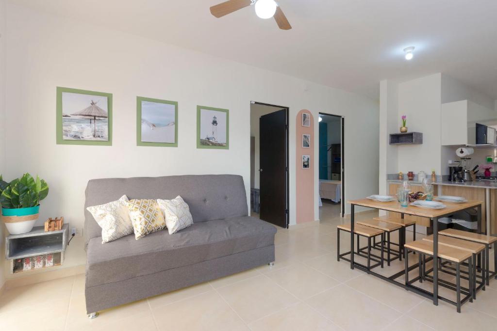 Bright Breezy Full Apartment Cancún, Best Sofa Bed Sgbu