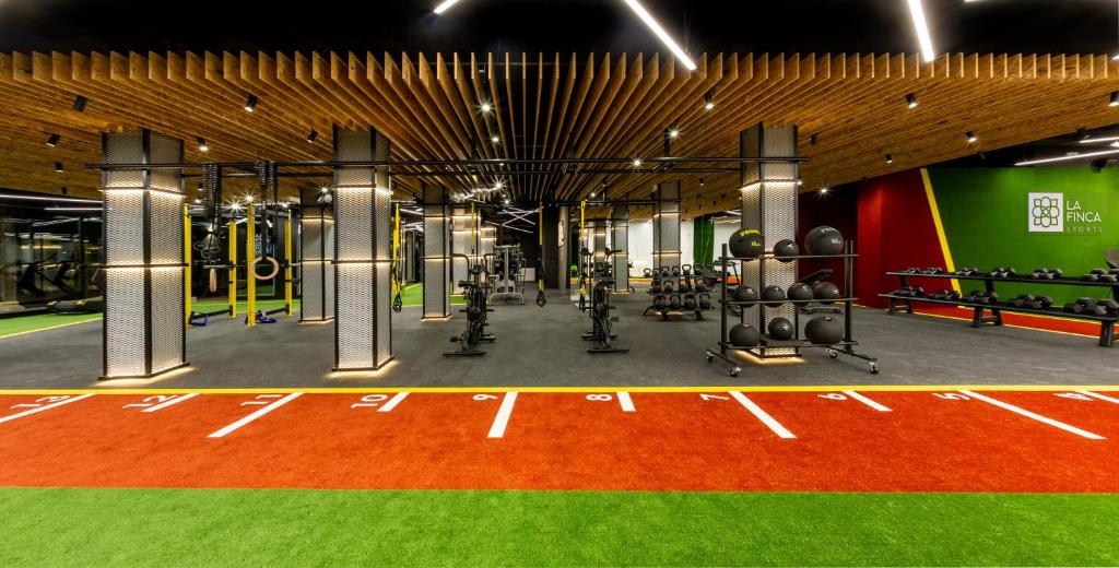 Fitness centrum a/nebo fitness zařízení v ubytování La Finca Resort