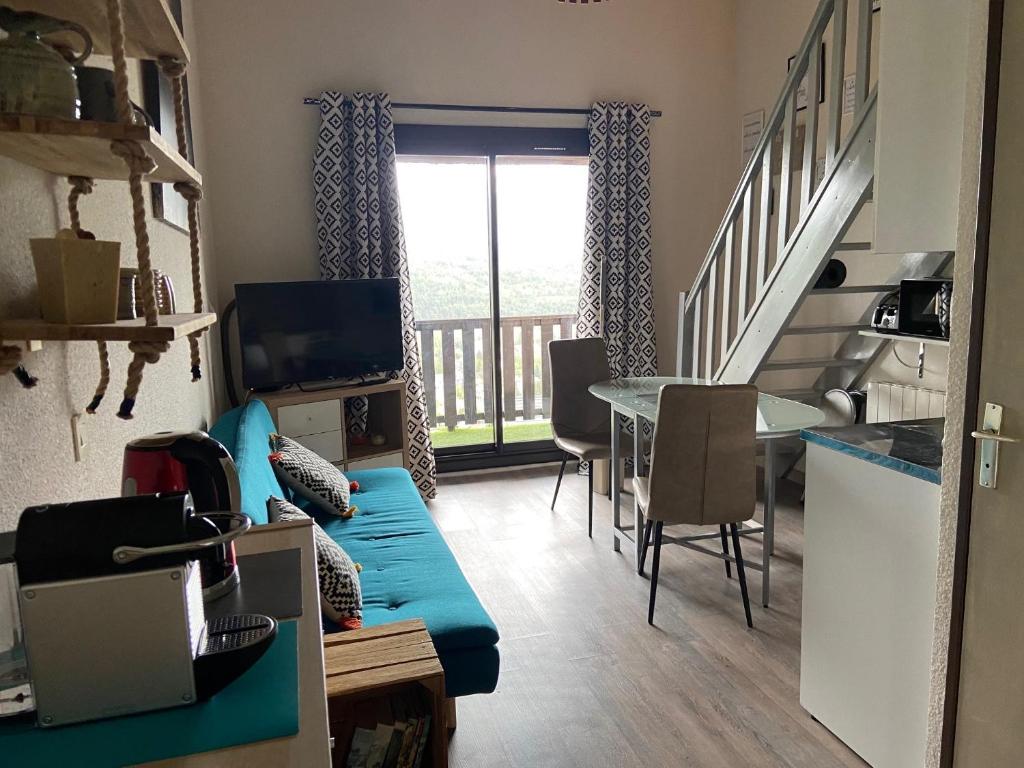 Кухня или кухненски бокс в Appartement Hauteur Barcelonnette Vue Exceptionnelle