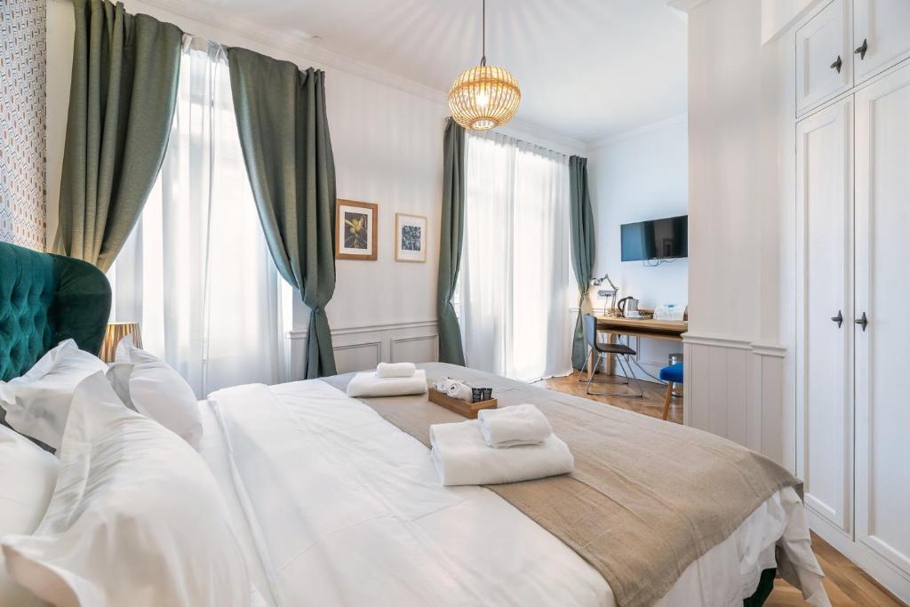 Evala luxury rooms with pool and garden - 16