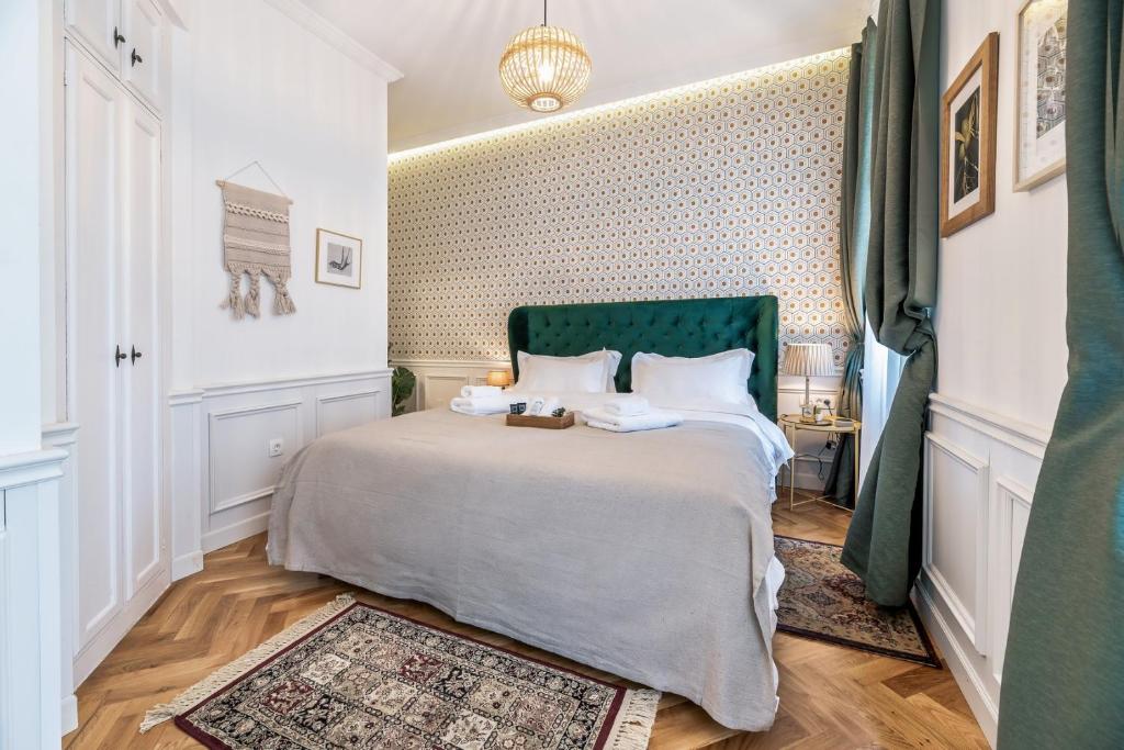 Evala luxury rooms with pool and garden - 12