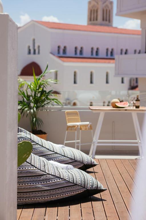 Balkón nebo terasa v ubytování Μuses Suites