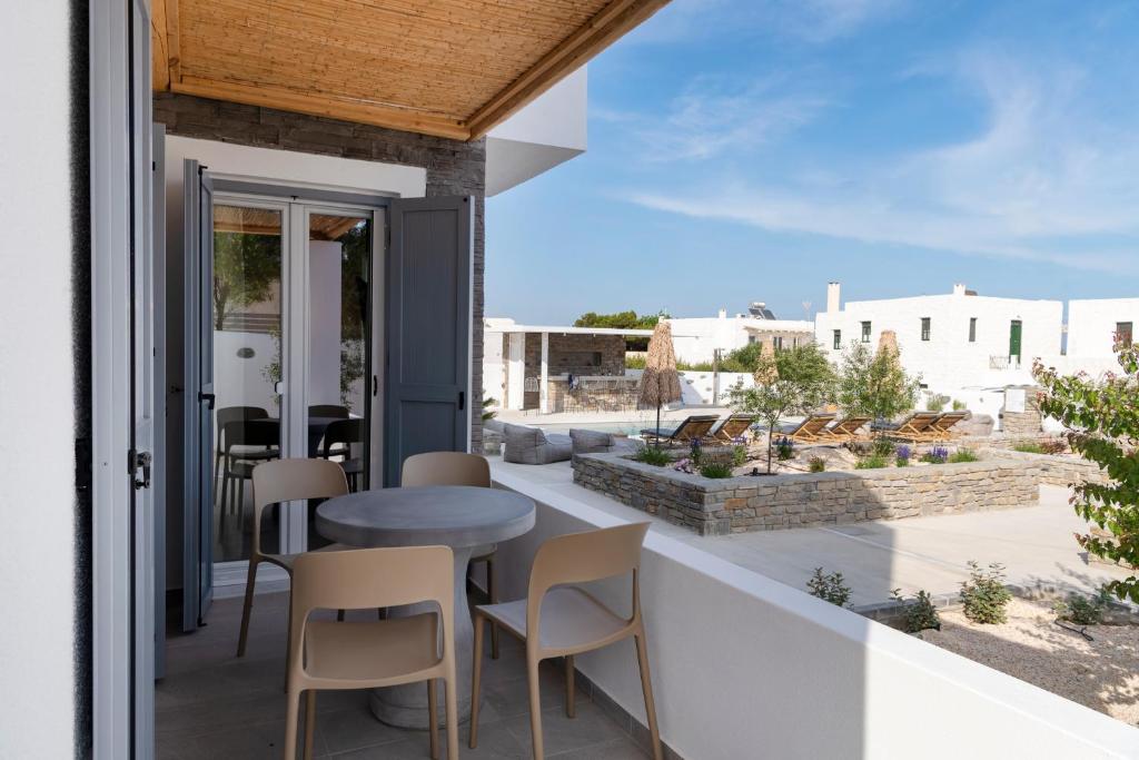 Balkón nebo terasa v ubytování Drios Luxury Studios