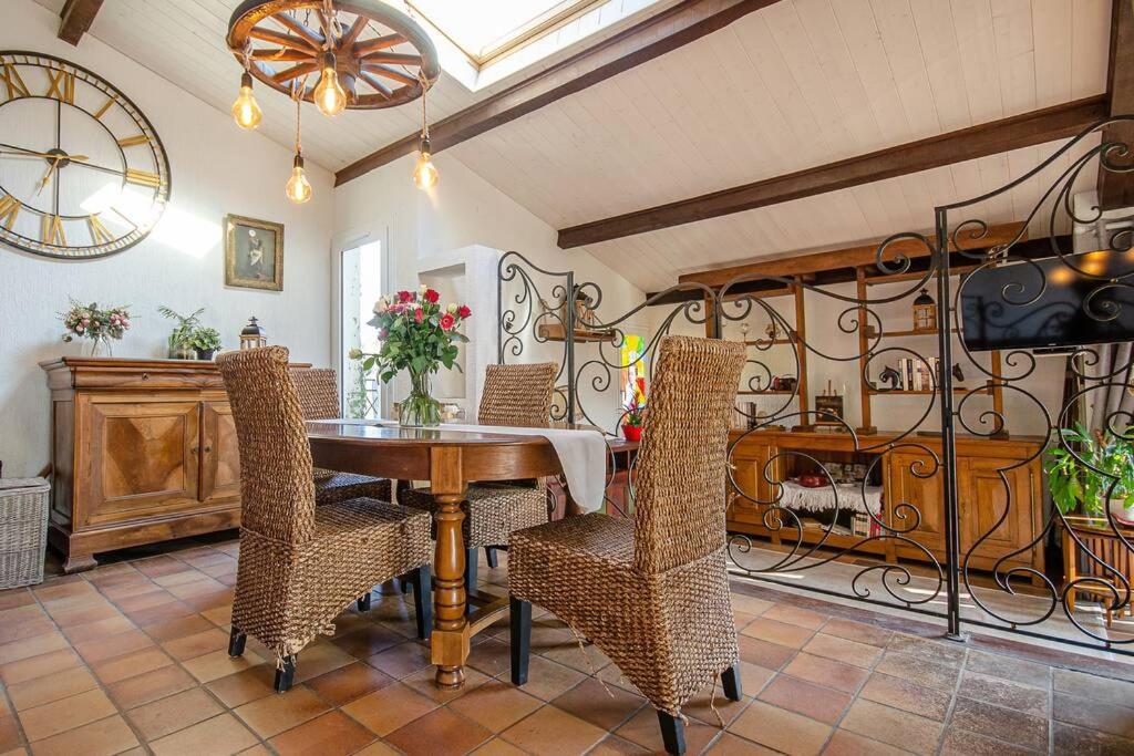 Posezení v ubytování Gîte du Mont Plaisir
