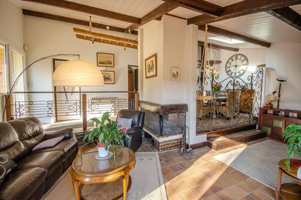 Posezení v ubytování Gîte du Mont Plaisir