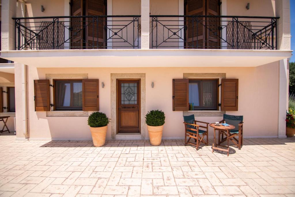 A balcony or terrace at Dimoulias House