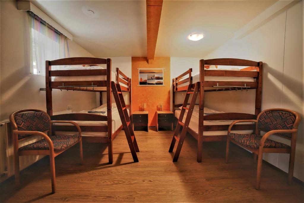 Narivoodi või narivoodid majutusasutuse Húsavík Green Hostel toas