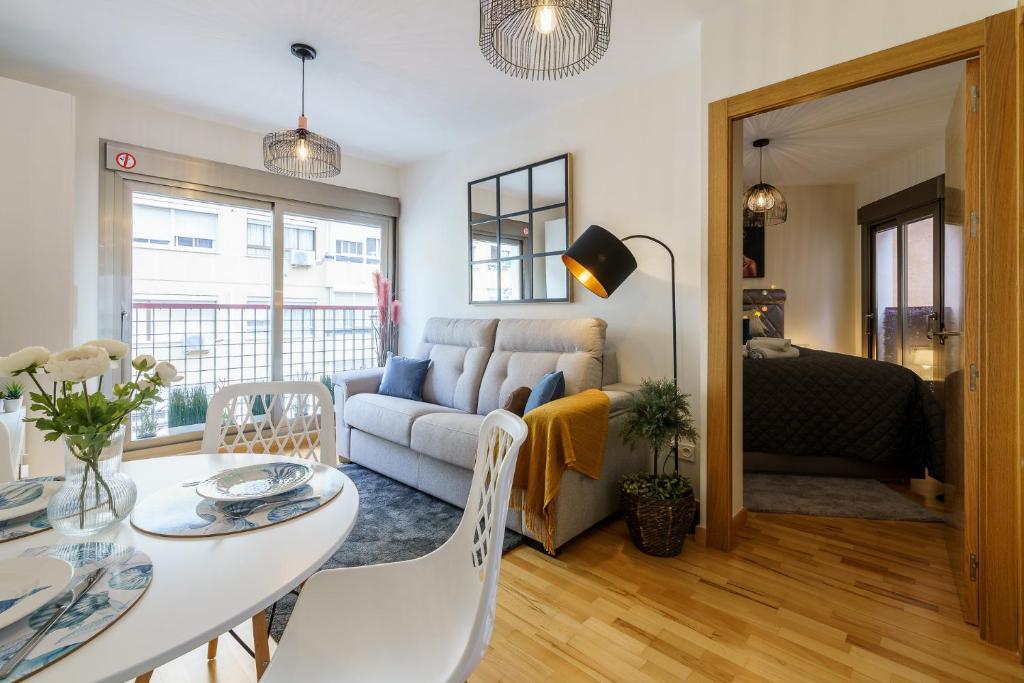 Posedenie v ubytovaní MalagaSuite cozy center apartment & parking