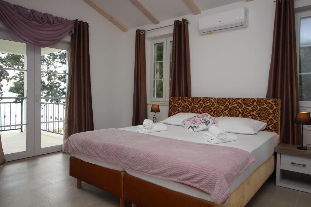 Fotografia z galérie ubytovania Villa Beachfront Sea Palace v destinácii Kaštela