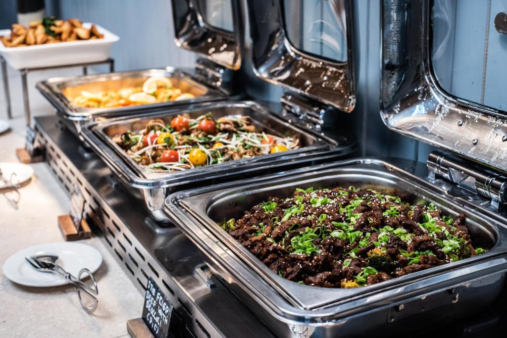 BM Beach Hotel - Resim 41