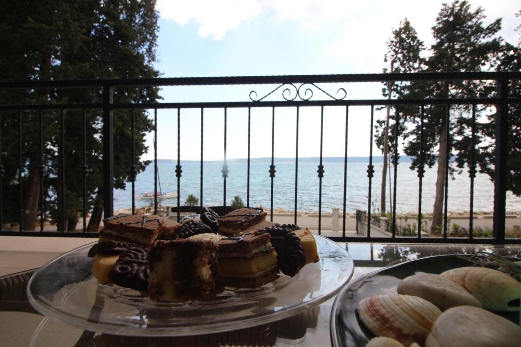 Fotografia z galérie ubytovania Villa Beachfront Sea Palace v destinácii Kaštela