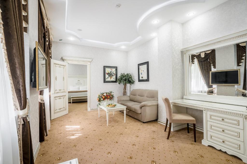 Imperial Palace Hotel - Suite Standard