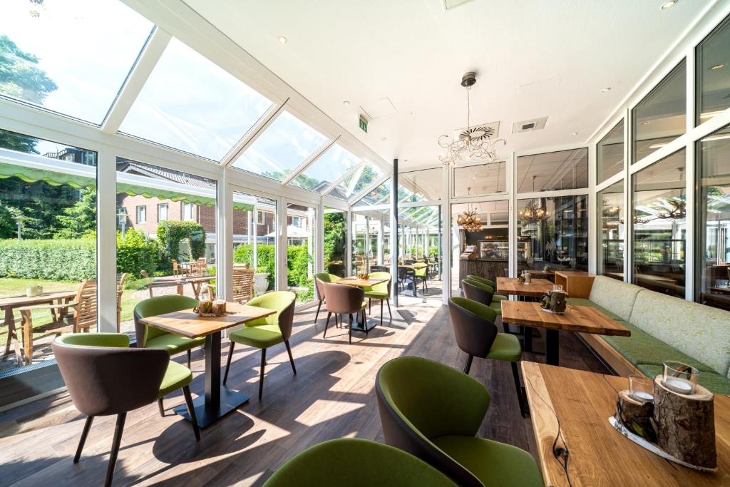 Restaurace v ubytování Waldhotel Tannenhäuschen