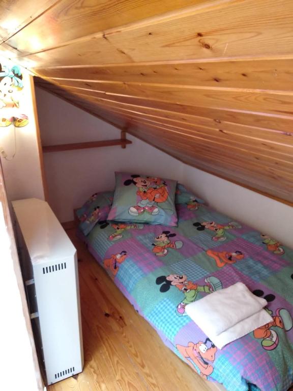 Postel nebo postele na pokoji v ubytování Apartamento dúplex acogedor con piscina en Rialp