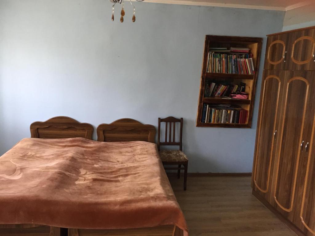 Postel nebo postele na pokoji v ubytování Guesthouse LALI GULEDANI