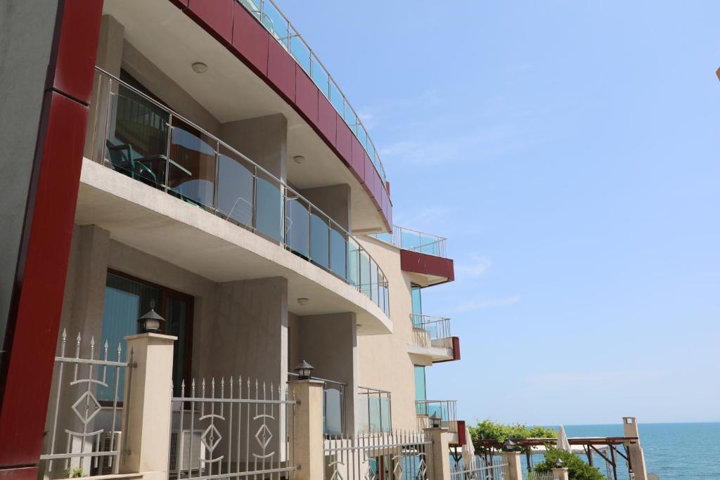 Nespecifikovaný výhled na moře nebo výhled na moře při pohledu z hotelu