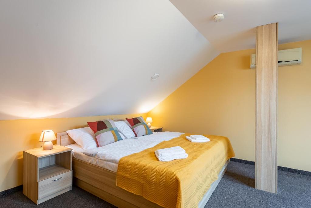 Postel nebo postele na pokoji v ubytování Hotel Libero