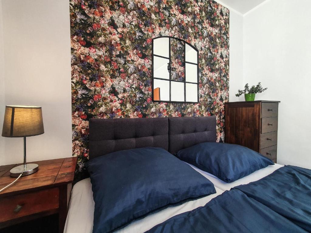 Posteľ alebo postele v izbe v ubytovaní Hostel Mazurska 8a