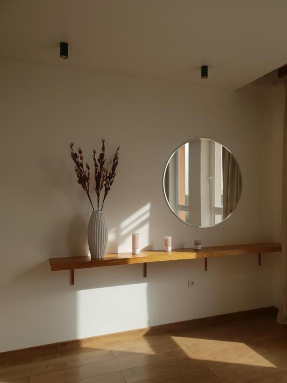 Nyvky Like Home - Nyvky Park - apt 45 - King Suite Avec Balcon