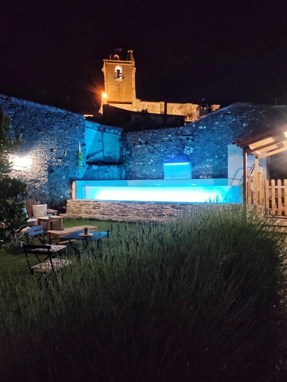 Bazén v ubytování Casa Rural el Rincón de Monfragüe nebo v jeho okolí