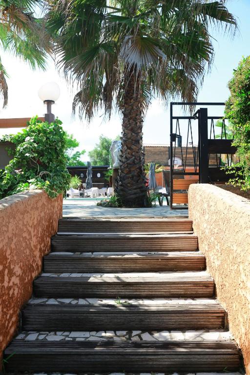 Le Banana's Hotel - 13