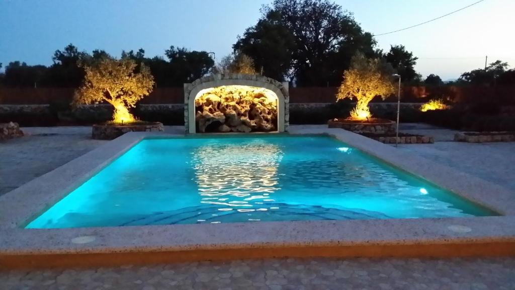 The swimming pool at or close to S'Hort Can Capità
