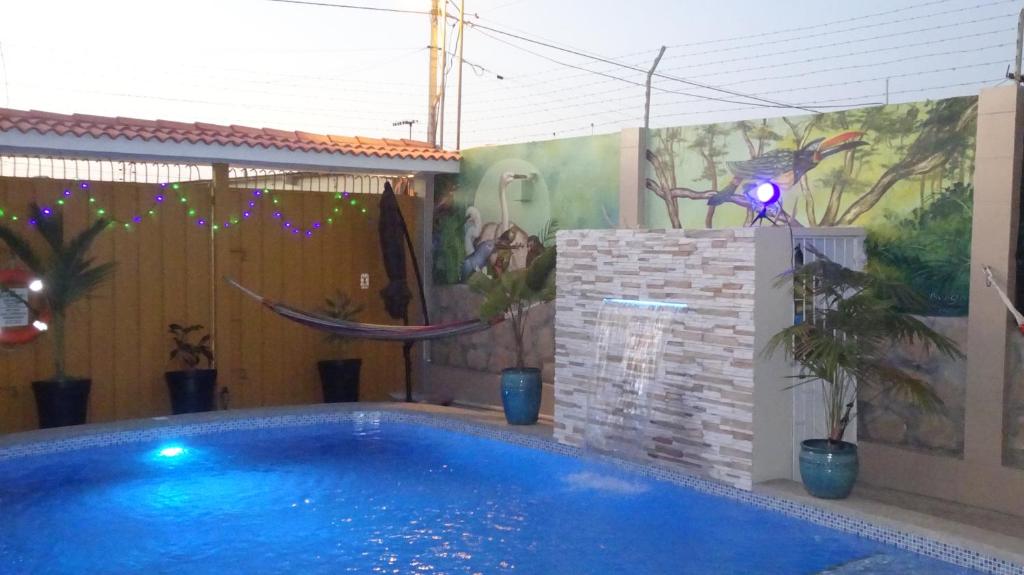 Bazén v ubytování Posada Estrella nebo v jeho okolí