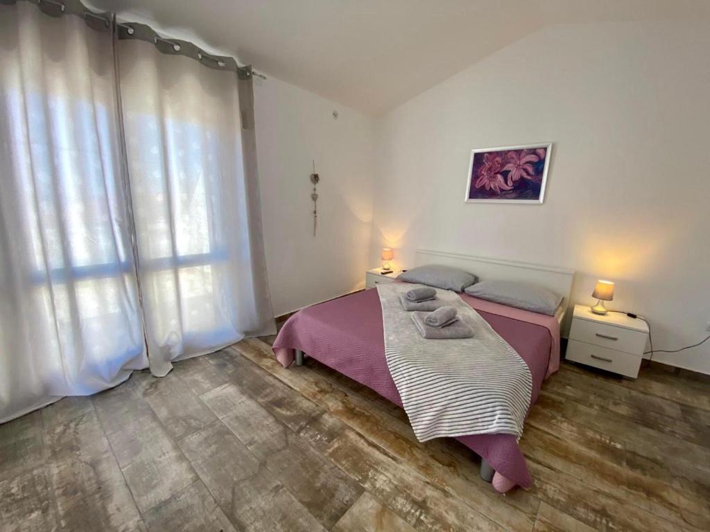 Zdjęcie z galerii obiektu Apartments King - City center w Novalji