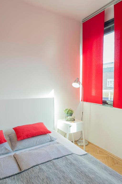 Posteľ alebo postele v izbe v ubytovaní New Design Apartment by Gozsdu Court