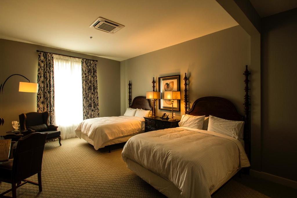 Meadows Hotel - 大号床间