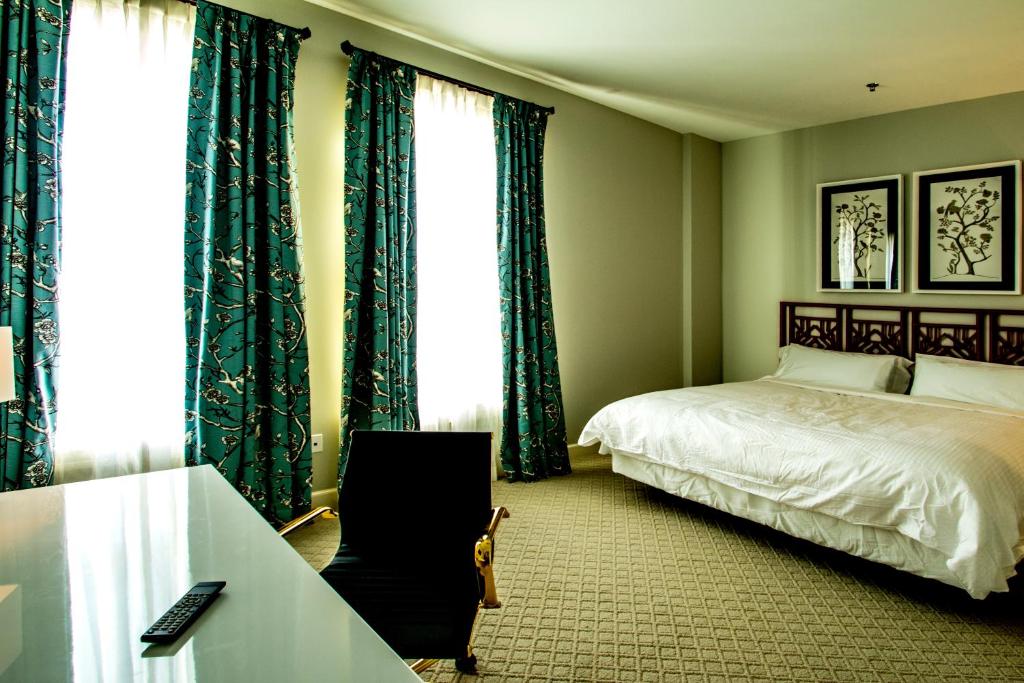 Meadows Hotel - 豪华特大号床间