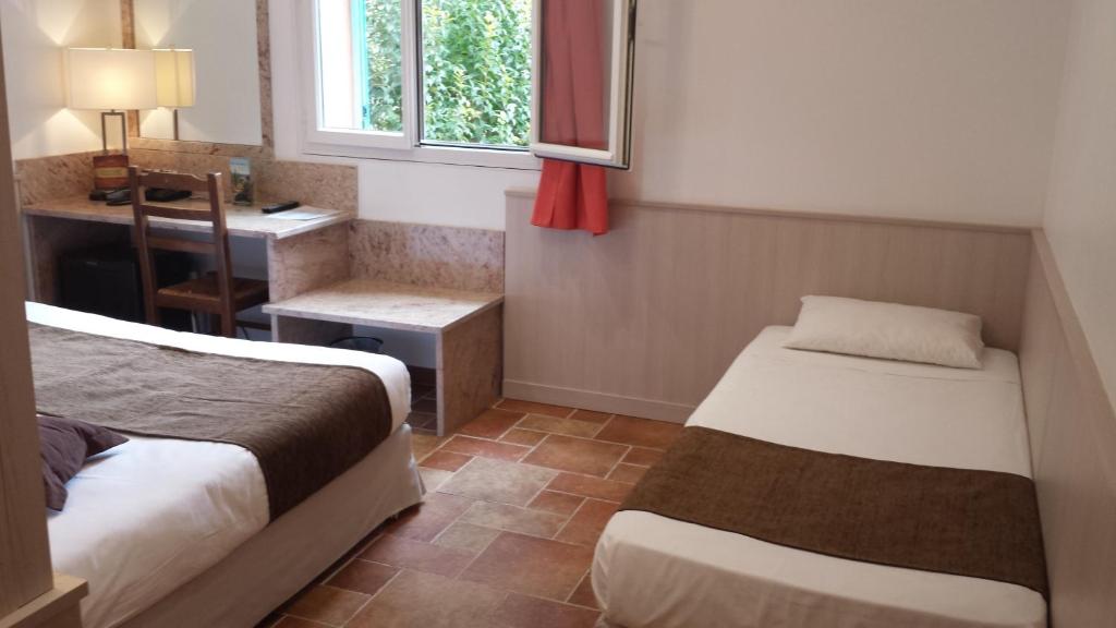 Les Jardins De La Glacière - Twin Room