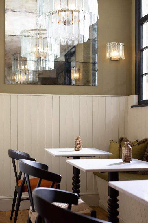 Area soggiorno di The Yard in Bath Hotel