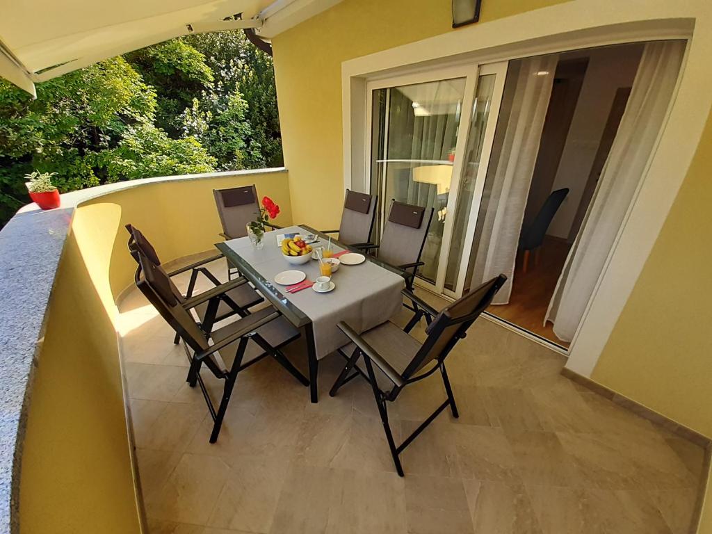 Część wypoczynkowa w obiekcie Apartman Ela