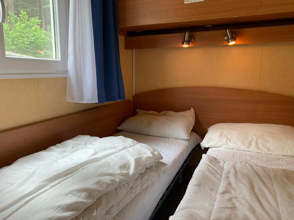Postel nebo postele na pokoji v ubytování Gjerdset Turistsenter