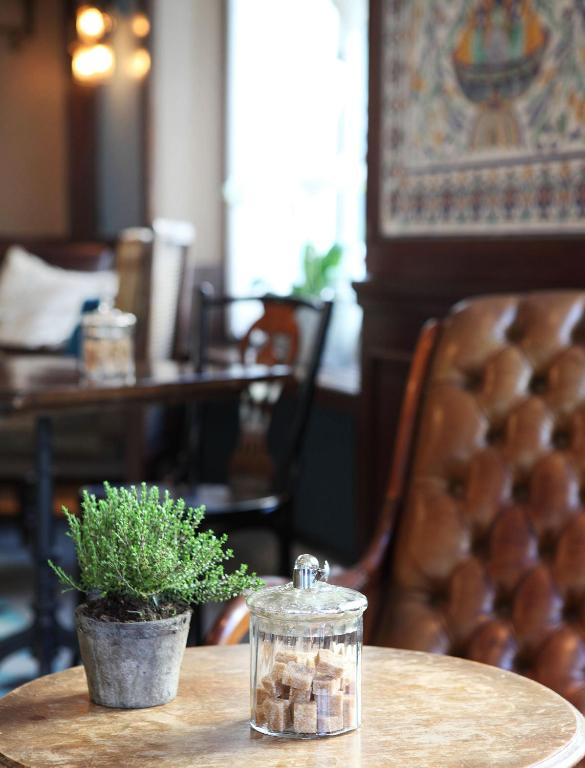 Hotel Montana Zürich - Resim 21