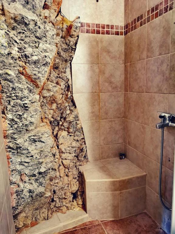 Koupelna v ubytování Flygonion Guesthouse
