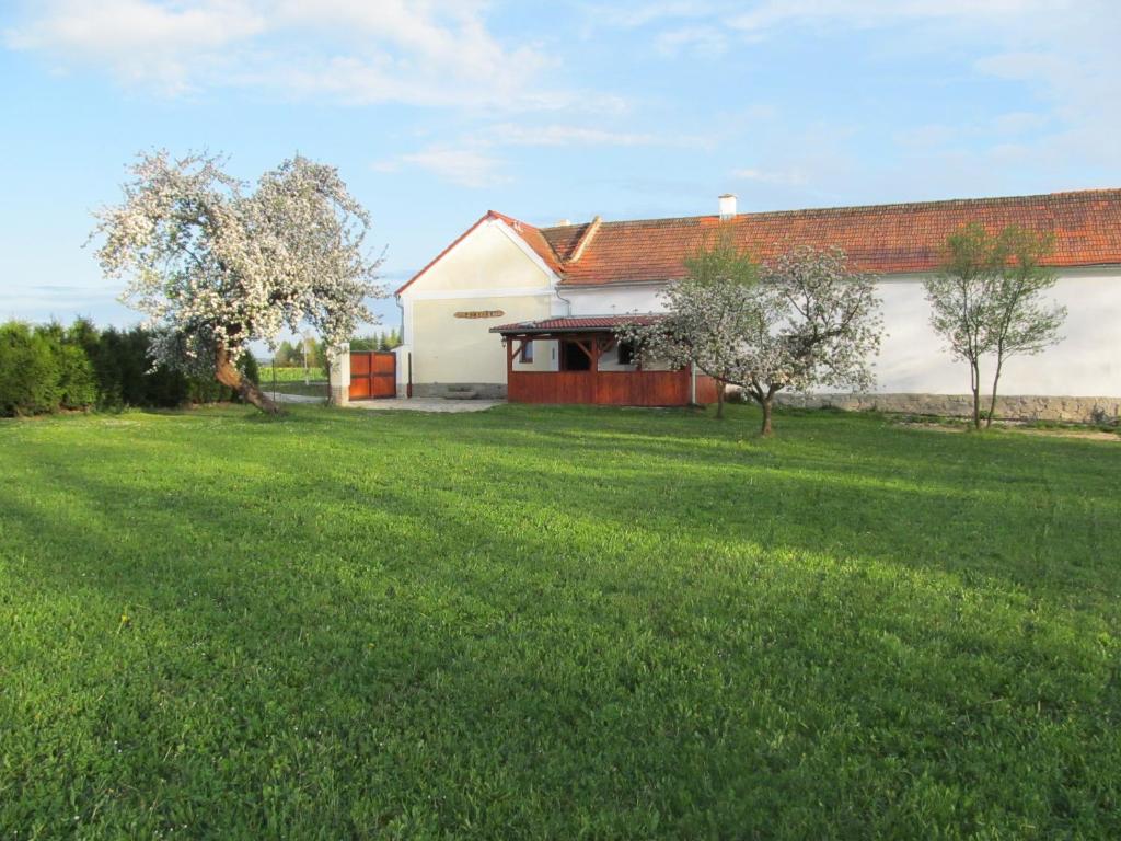 Zahrada ubytování Pension Otěvěk
